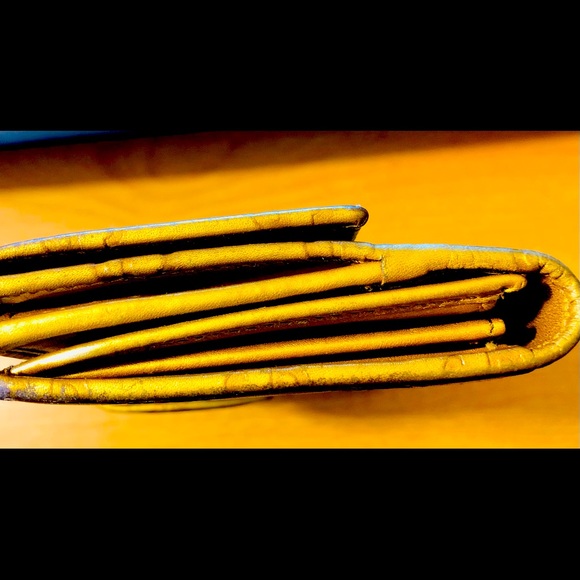 🤩🤩Authentic Gucci Guccissima Lovely Heart 🤩🤩 - Picture 12 of 13